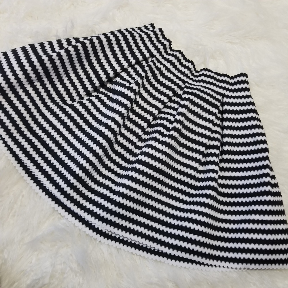 EXPRESS Stretchy Short Skirt